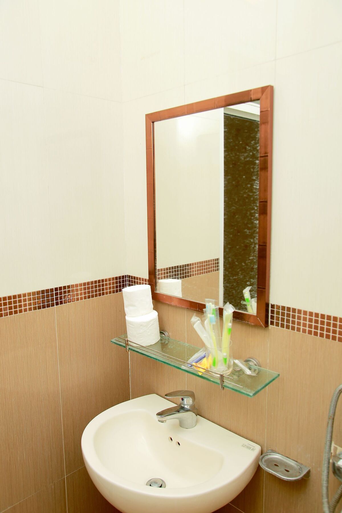 Reddoorz Near Hanoi Railway Station Екстериор снимка
