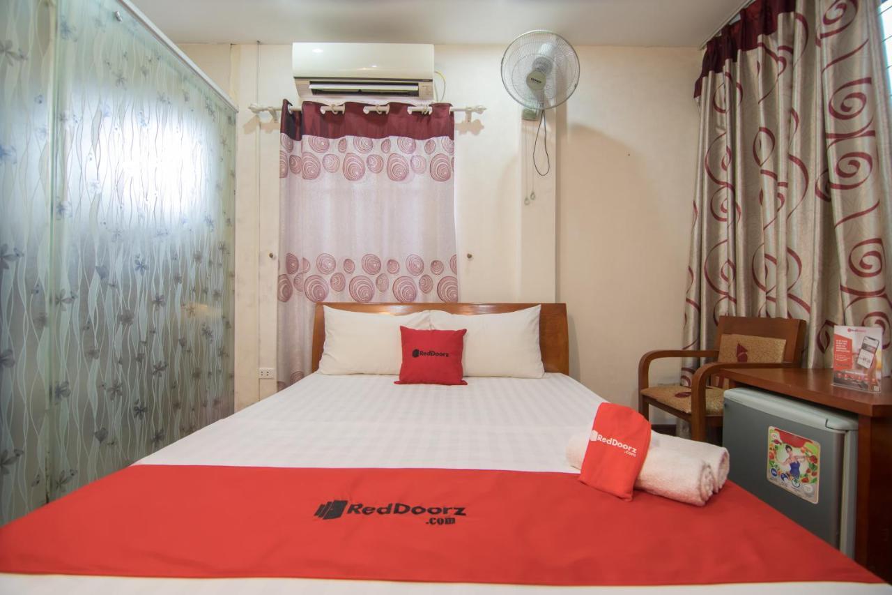 Reddoorz Near Hanoi Railway Station Екстериор снимка